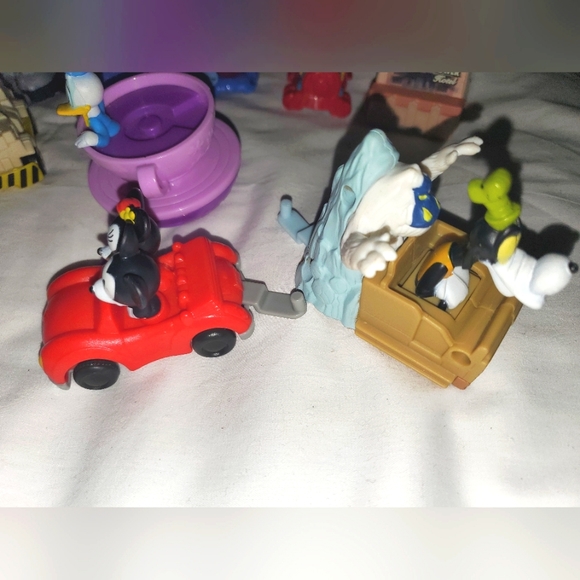 Complete 10pc set Mcdonalds Disney train toys Mickey & Minnie’s Runaway Railway - Picture 5 of 12